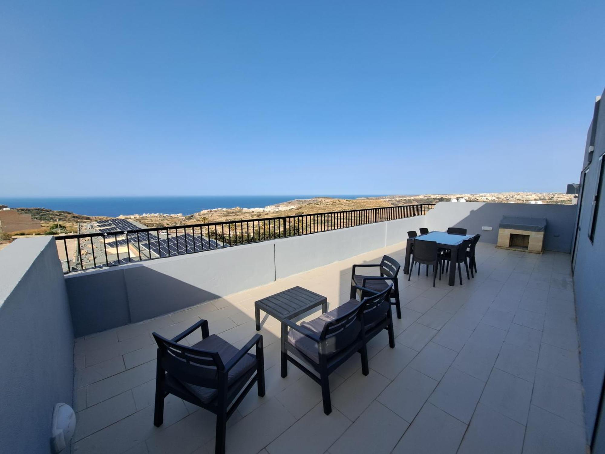 شقة Sea View Penthouse Zebbug  المظهر الخارجي الصورة